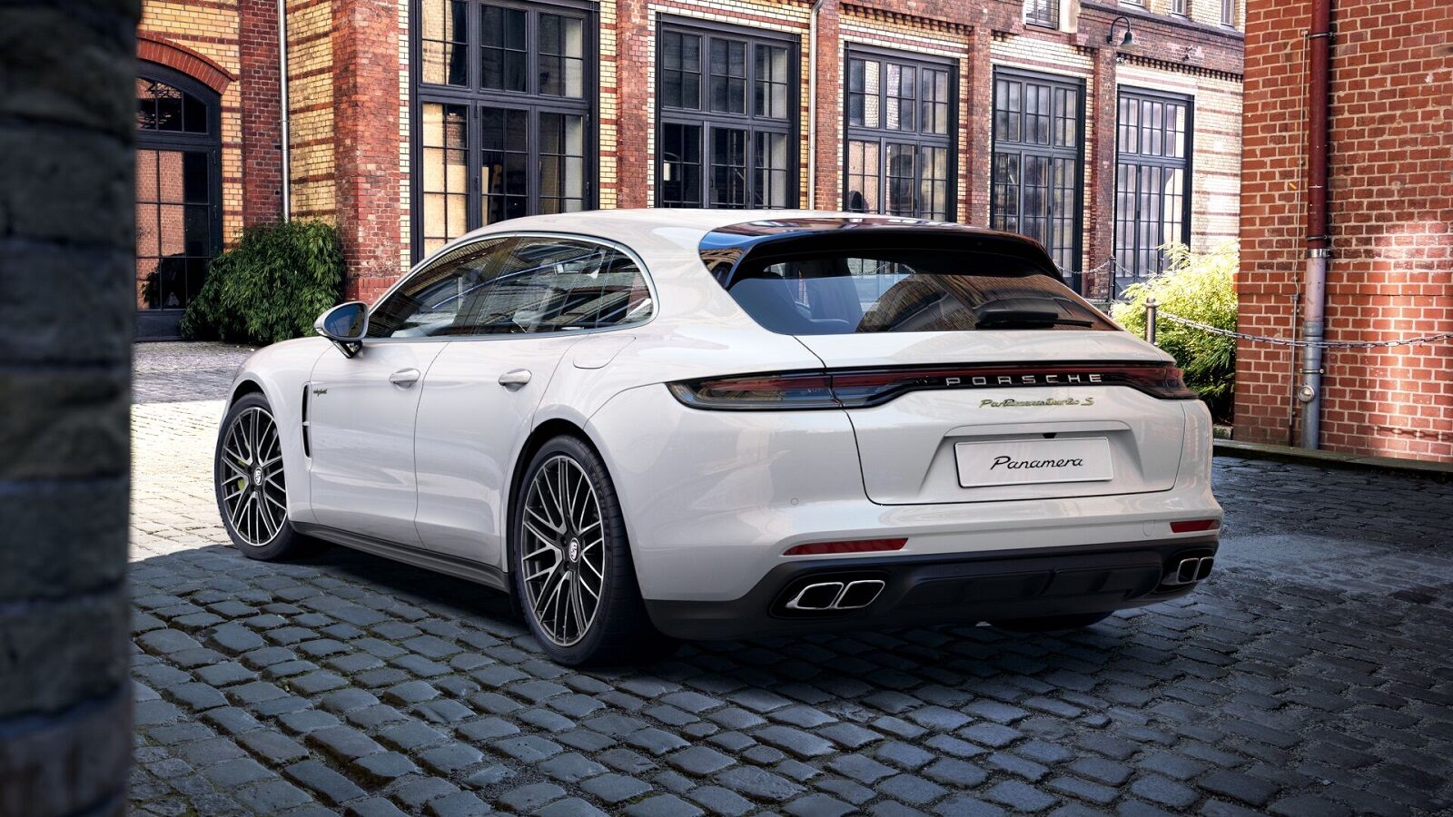 Купить Porsche Panamera | Цена в Порше Центр Москва